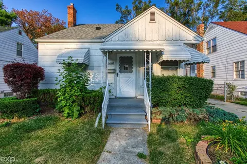 19694 Lamont, Detroit, MI 48234
