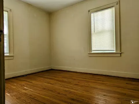 2129 Vivian, Monroe, MI 48162 photo 9