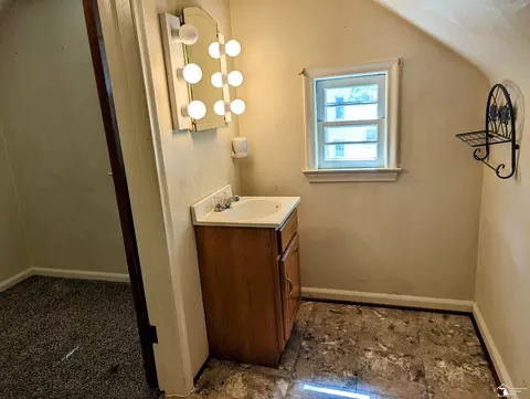 2129 Vivian, Monroe, MI 48162 photo 15