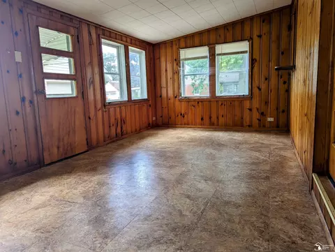 2129 Vivian, Monroe, MI 48162 photo 16
