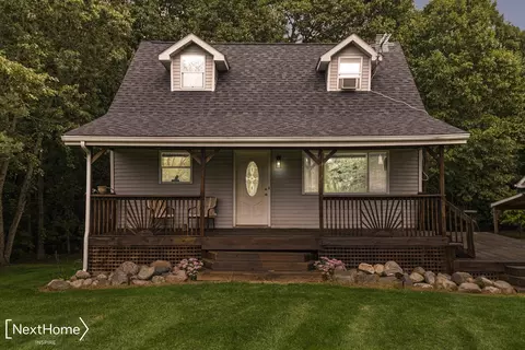 5848 Fostoria, Columbiaville, MI 48421