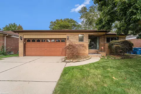 26070 Fairfield, Warren, MI 48089