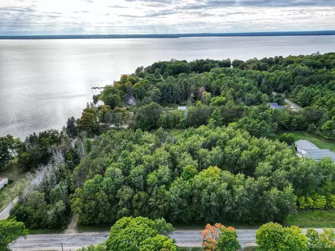 tbd Cord 440, Manistique, MI 49854