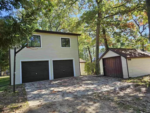 4340 N Eberhart, Harrison, MI 48625 photo 2