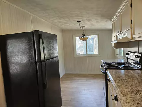 4340 N Eberhart, Harrison, MI 48625 photo 7