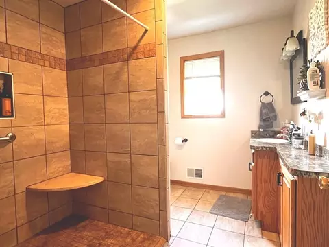 6489 Swallow, Harrison, MI 48625 photo 14