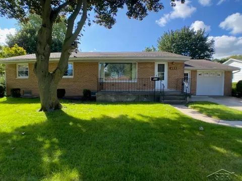 903 Meadowlawn, Saginaw, MI 48604
