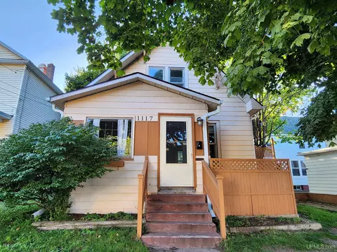 1117 Second, Marquette, MI 49855