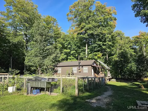 1749 W Edge, Germfask, MI 49836 photo 5
