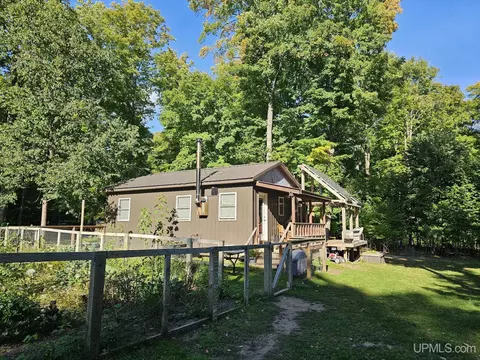 1749 W Edge, Germfask, MI 49836 photo 6