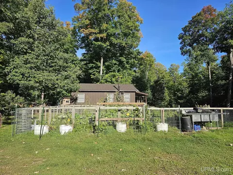 1749 W Edge, Germfask, MI 49836 photo 4