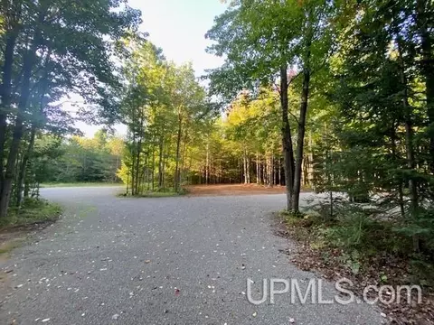 Tbd 42nd, Wetmore, MI 49895