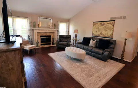 46630 Morningside Dr, Macomb, MI 48044 photo 5