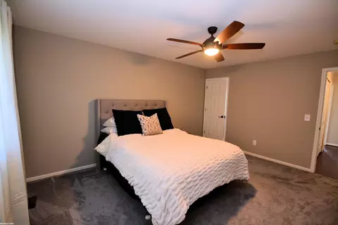 46630 Morningside Dr, Macomb, MI 48044 photo 6