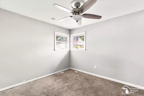 18752 Hamann, Riverview, MI 48193 photo 9