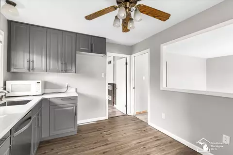 18752 Hamann, Riverview, MI 48193 photo 6