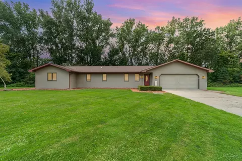2353 Kennely, Saginaw, MI 48609