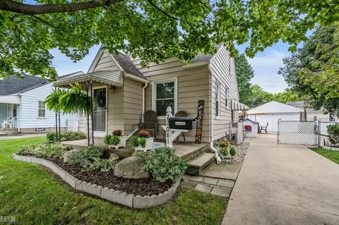 22081 Nevada, Eastpointe, MI 48021 photo 2