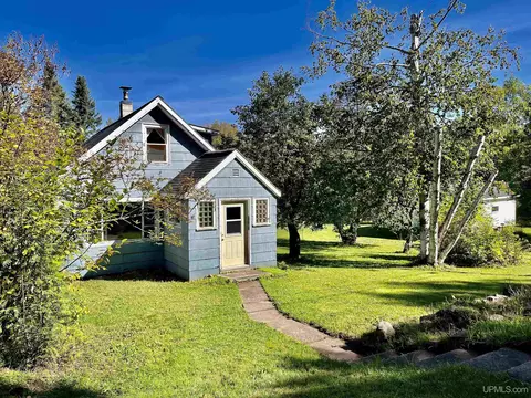 803 Luoma, Wakefield, MI 49968