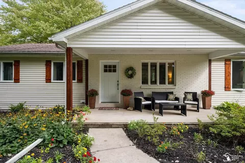 9640 Douglas, Temperance, MI 48182 photo 3