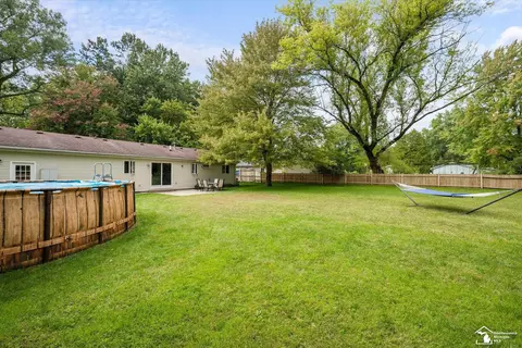 9640 Douglas, Temperance, MI 48182 photo 24