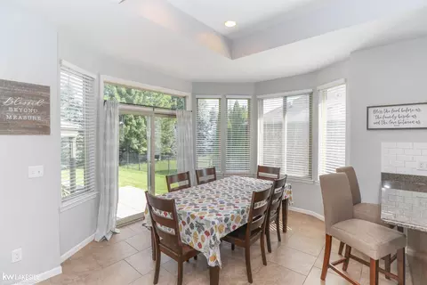 16455 Moore Park, Macomb, MI 48044 photo 18