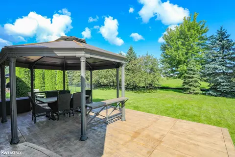 16455 Moore Park, Macomb, MI 48044 photo 8
