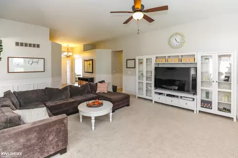 16455 Moore Park, Macomb, MI 48044 photo 17