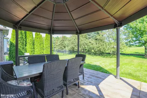 16455 Moore Park, Macomb, MI 48044 photo 7
