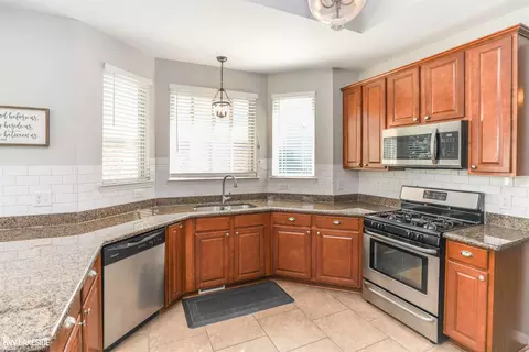 16455 Moore Park, Macomb, MI 48044 photo 22