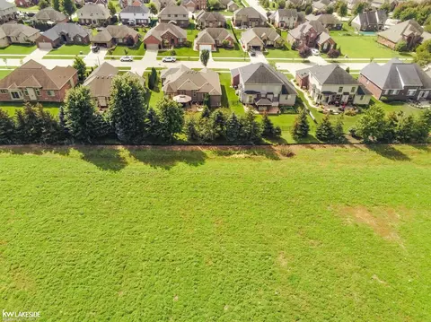 16455 Moore Park, Macomb, MI 48044 photo 45