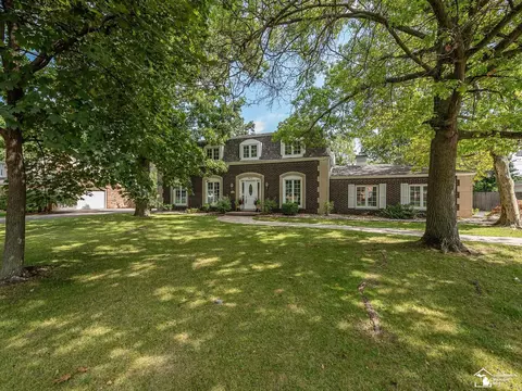 5472 Brookshire, Monroe, MI 48161