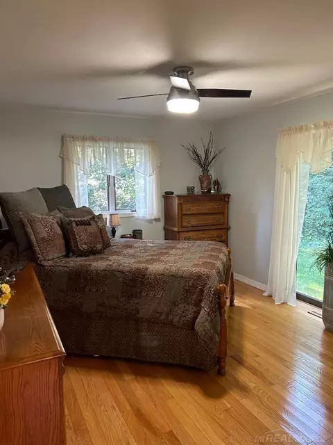 670 S Ely, Ithaca, MI 48847 photo 18
