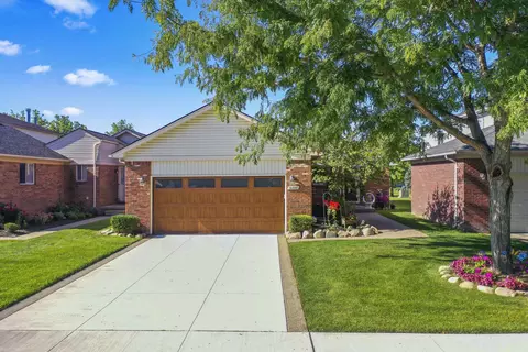 51335 D W Seaton, Chesterfield, MI 48047