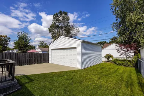 2000 Lennon, Grosse Pointe Woods, MI 48236 photo 44