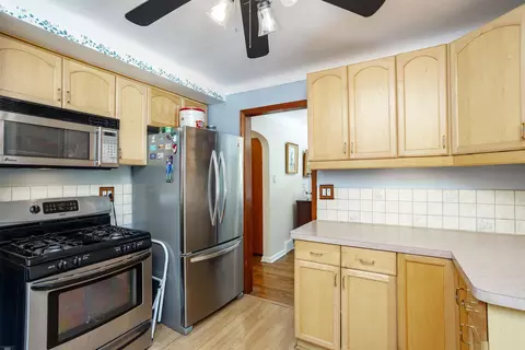 2000 Lennon, Grosse Pointe Woods, MI 48236 photo 8