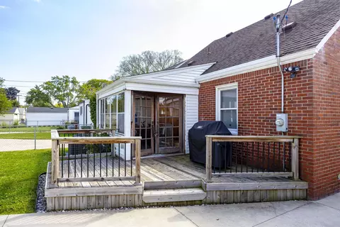 2000 Lennon, Grosse Pointe Woods, MI 48236 photo 43