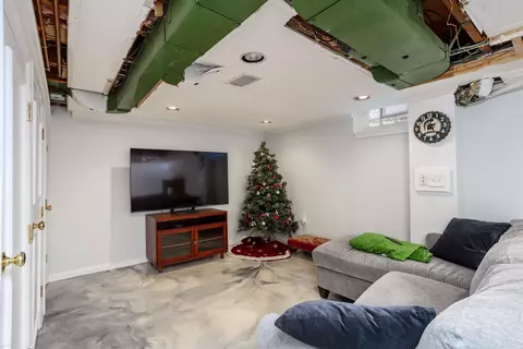 2000 Lennon, Grosse Pointe Woods, MI 48236 photo 30