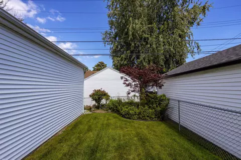 2000 Lennon, Grosse Pointe Woods, MI 48236 photo 45