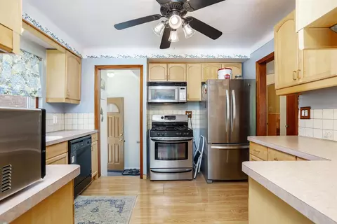 2000 Lennon, Grosse Pointe Woods, MI 48236 photo 10