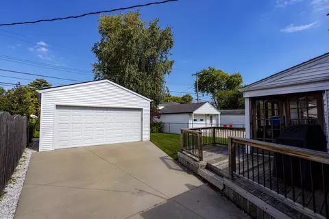 2000 Lennon, Grosse Pointe Woods, MI 48236 photo 38