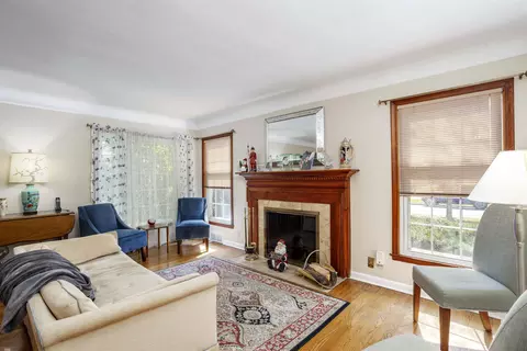 2000 Lennon, Grosse Pointe Woods, MI 48236 photo 13