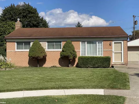 12070 Danfourth, Sterling Heights, MI 48312