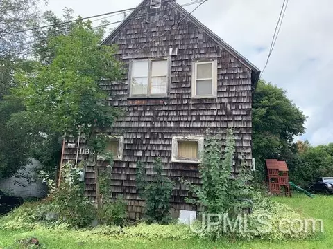 1130 W W Smt, Hancock, MI 49930