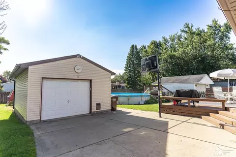 600 Toll, Monroe, MI 48162 photo 6