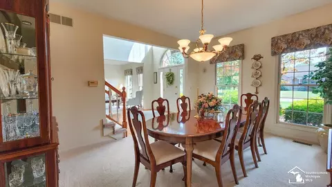 975 Tottenham, Monroe, MI 48161 photo 12