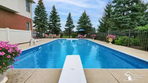 975 Tottenham, Monroe, MI 48161 photo 43