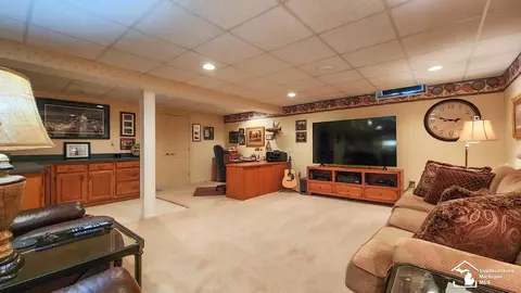 975 Tottenham, Monroe, MI 48161 photo 39