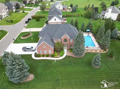 975 Tottenham, Monroe, MI 48161 photo 2