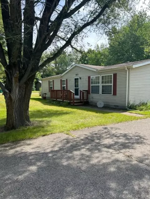 903 W 1st, Gladwin, MI 48624 photo 2